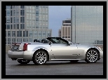 Cadillac XLR