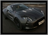 Tor, Czarny, Aston Martin One-77